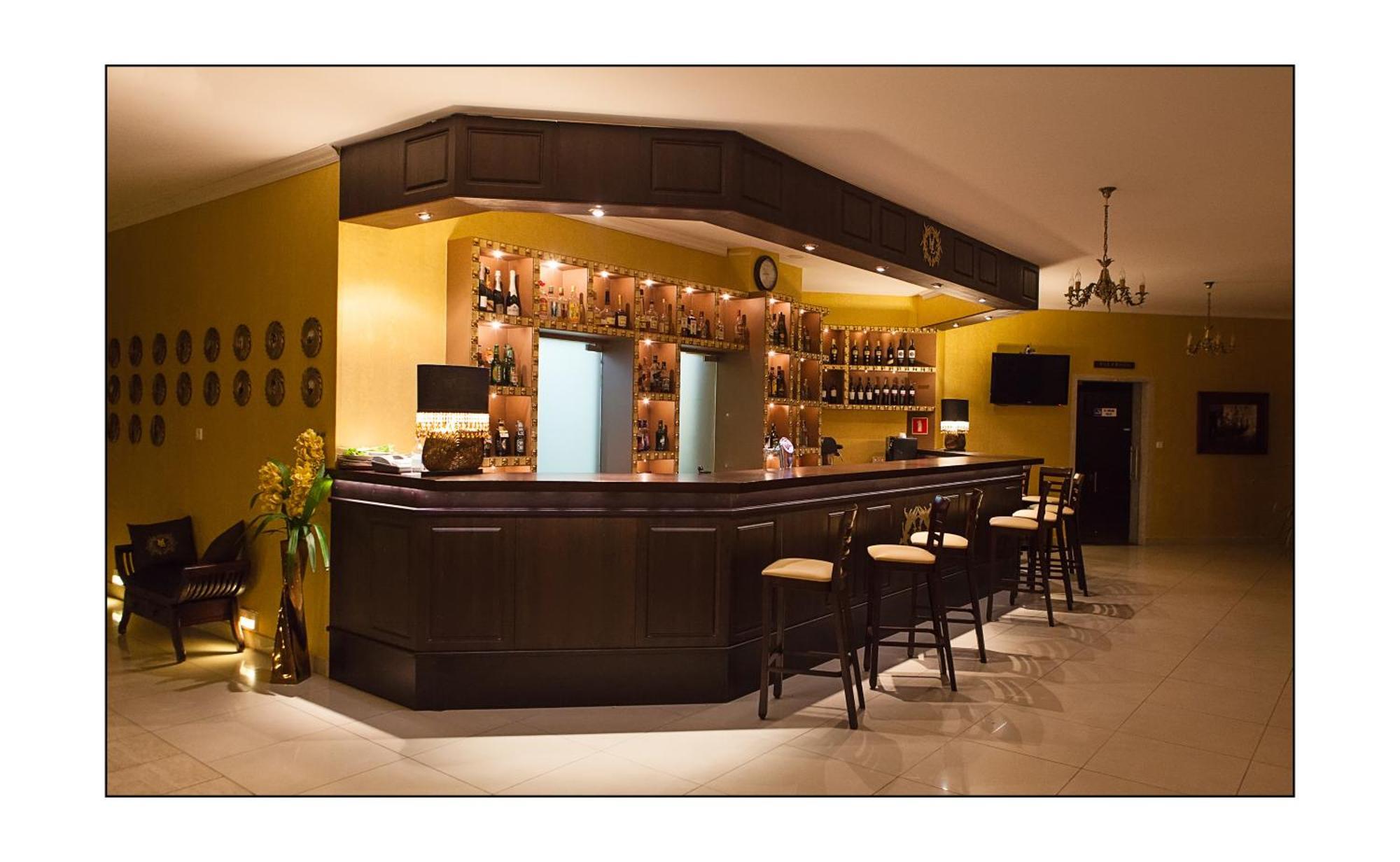 Hotel Lord Debica Luaran gambar