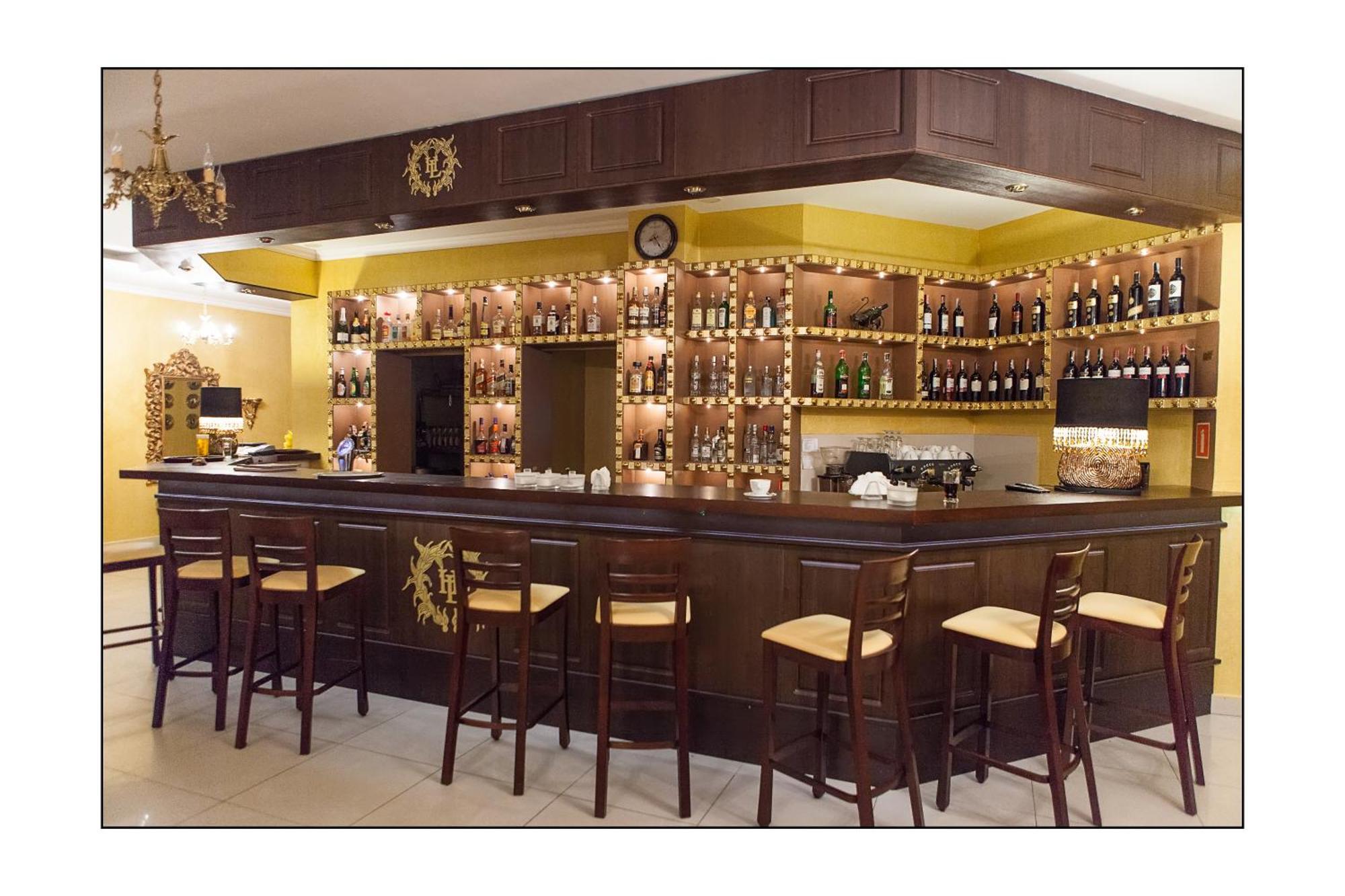 Hotel Lord Debica Luaran gambar